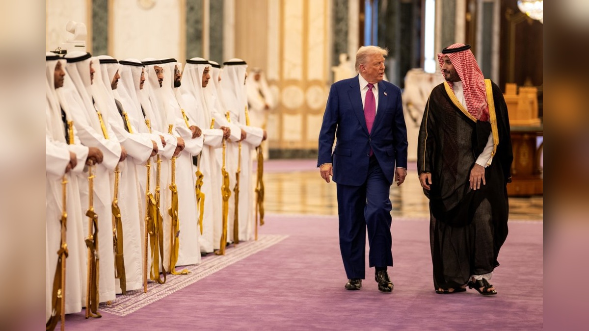 Trump, Riyad'da Şara ile Görüşecek