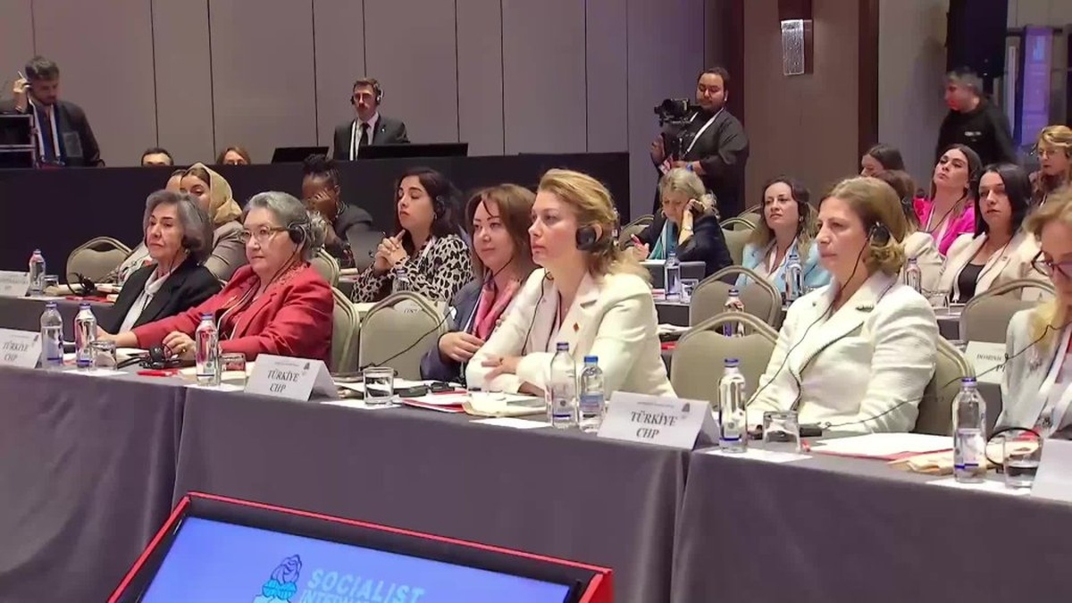 Böke: İstanbul'dan dünyaya kadın mücadelesi mesajı