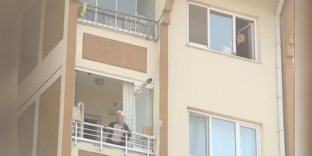 Kırıkkale'de 7 katlı apartman yangını: 10 kişi kurtarıldı