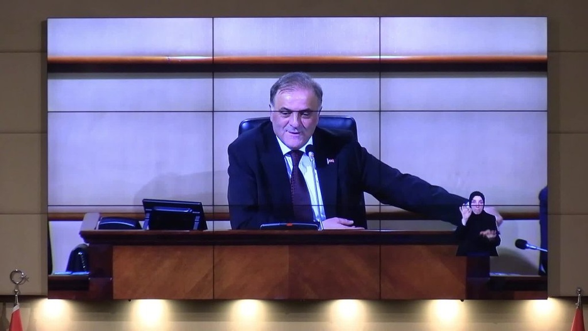İBB Başkanvekili Aslan: Ekrem İmamoğlu'na uygulanan hukuk, Tayyip Erdoğan'a uygulananla aynı olmalı