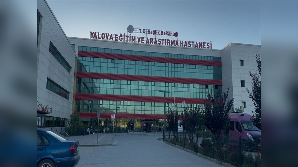 Yalova'da 45 işçi gıda zehirlenmesi şüphesiyle hastanede