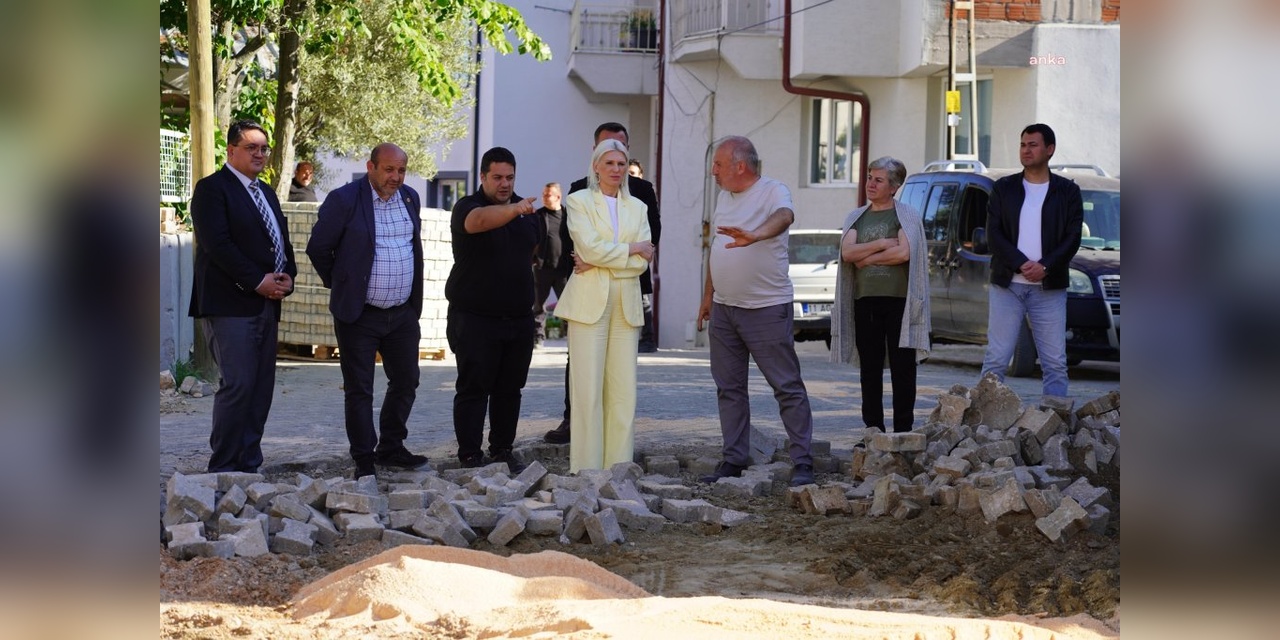 Bilecik Belediye Başkanı Subaşı, Cumhuriyet Mahallesi'ndeki Kilit Parke Taşı Çalışmalarını İnceledi