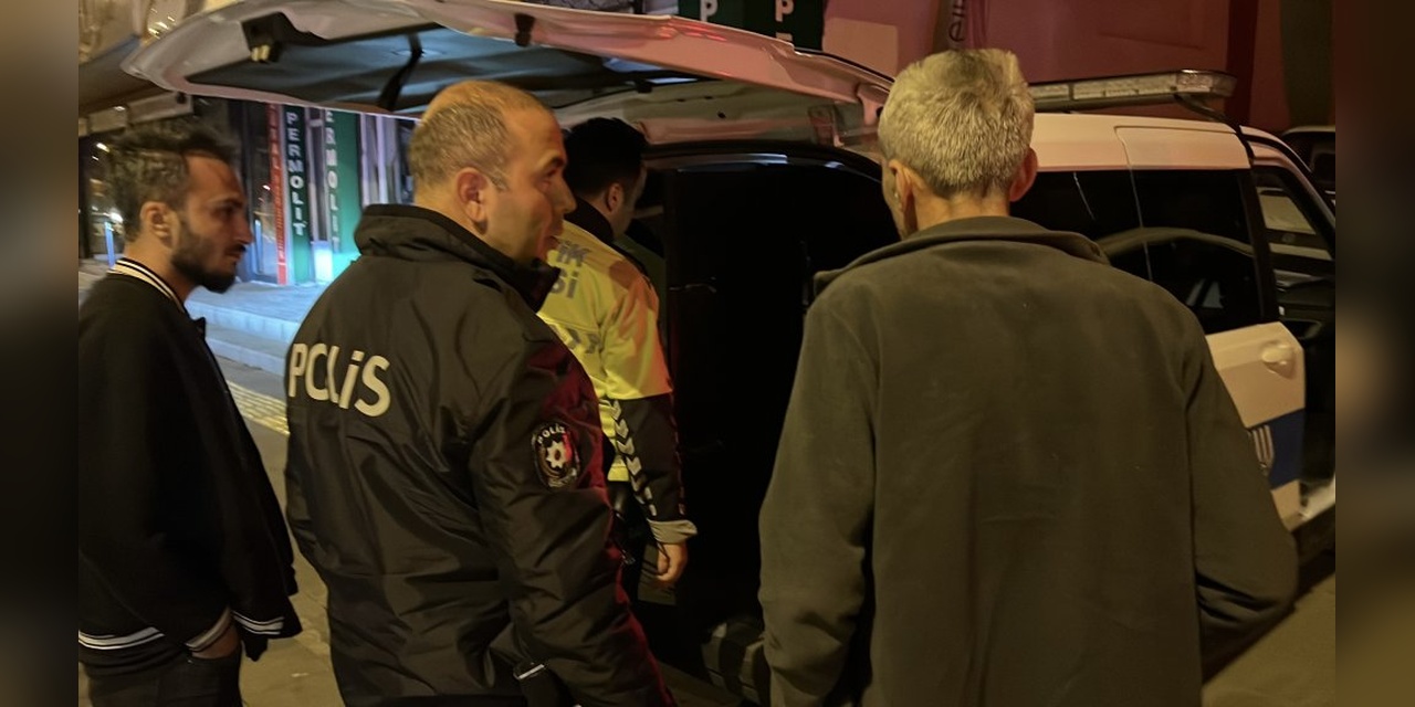 Polisin 'Dur' İhtarına Uymayıp Kaçan Sürücü, Otoparkta Kazayla Yakalandı