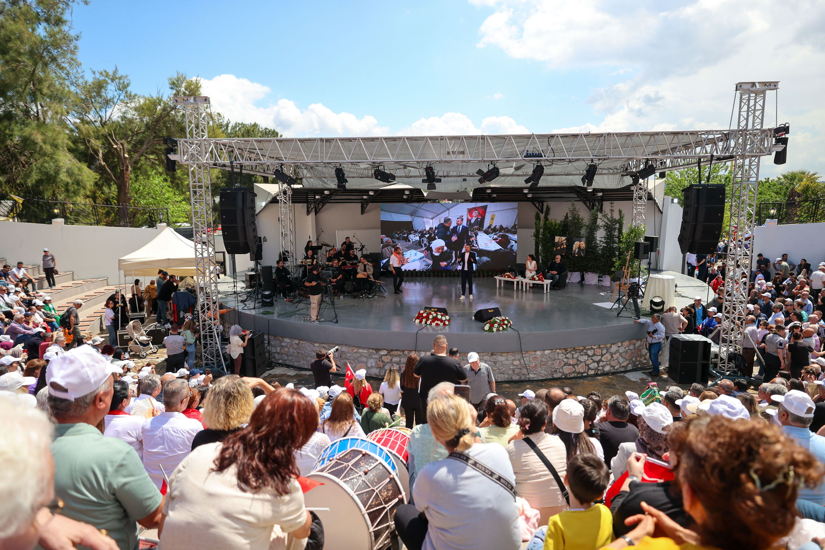 Buca Zeki Metin Amfi3