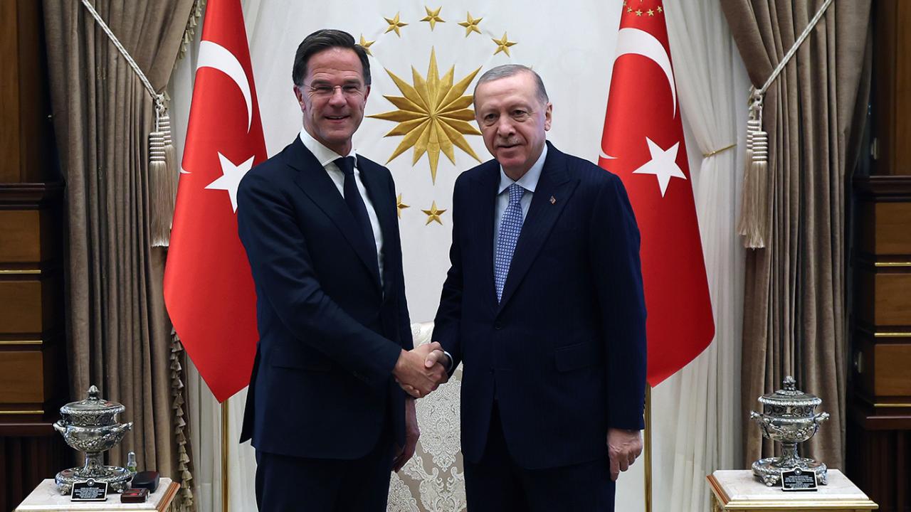 erdogan-mark-rutte-2307121.jpg