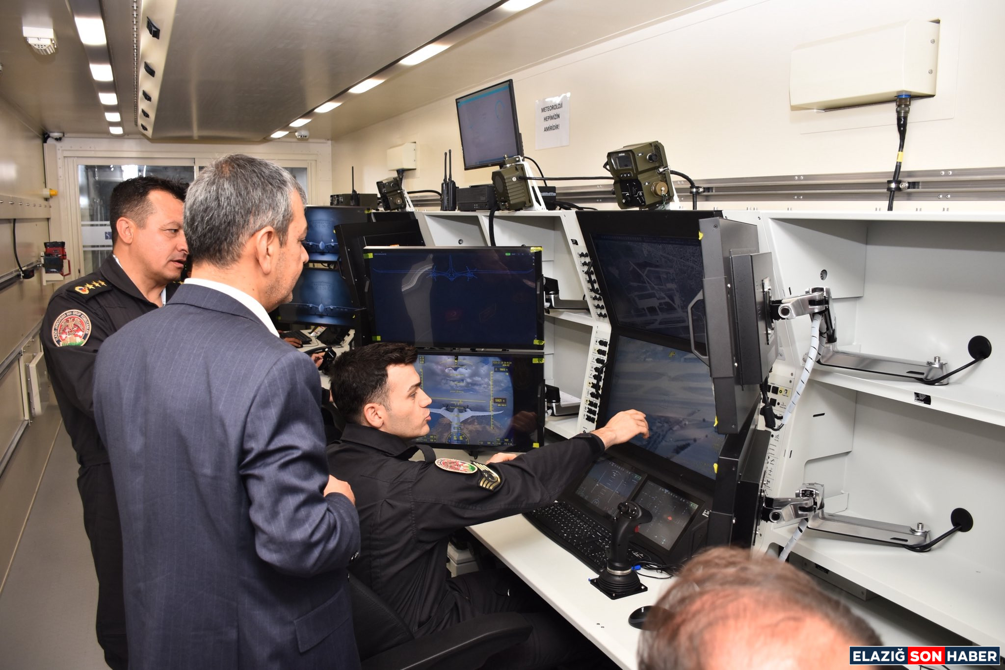 Gx Brg B Q X E A A Nj I