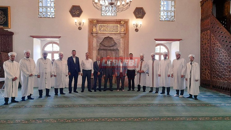 Gx G Y Vu5 W4 A Ard H W