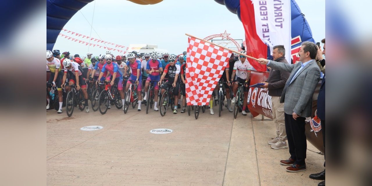 Samsun'da Gran Fondo İlkadım Bisiklet Yarışı başladı