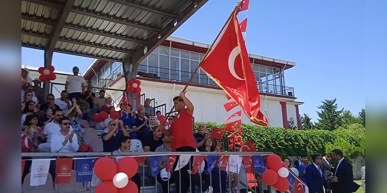 Osmaniye'de 19 Mayıs coşkuyla kutlandı