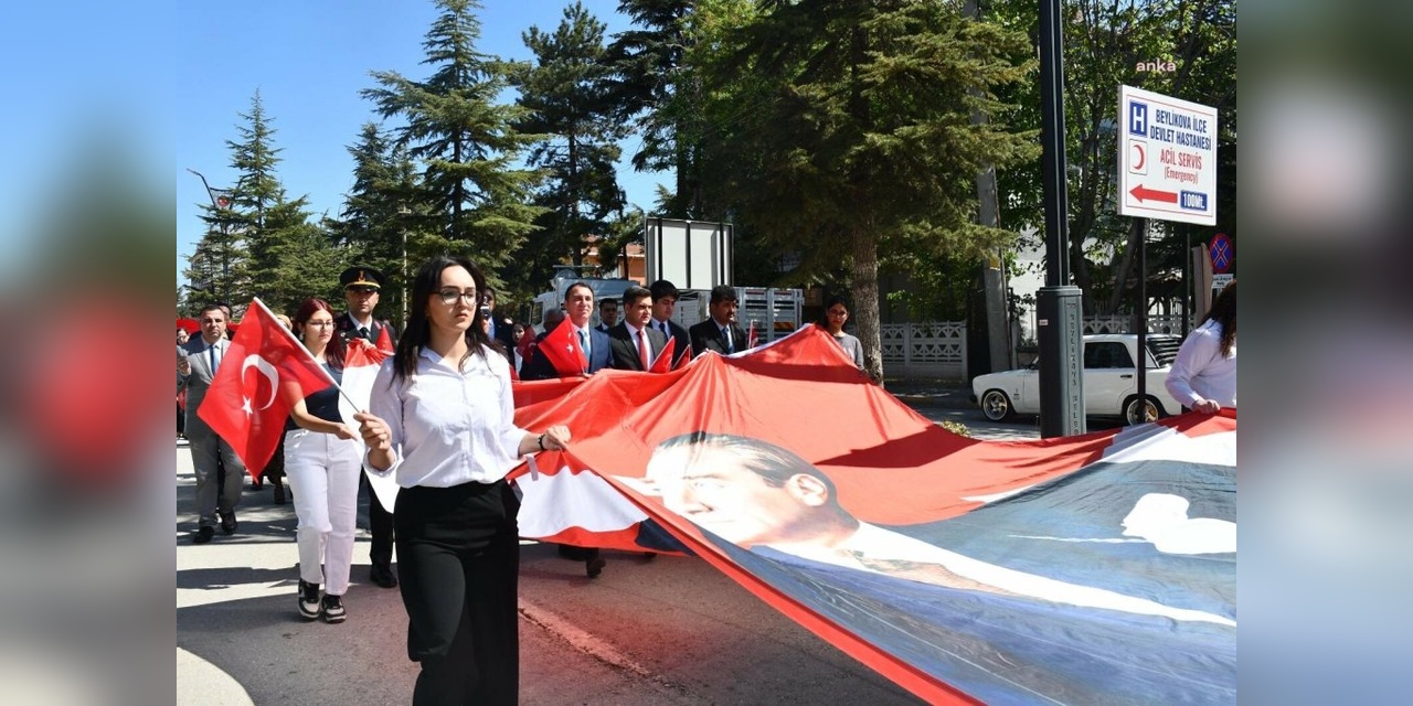 Beylikova'da 19 Mayıs coşkuyla kutlandı