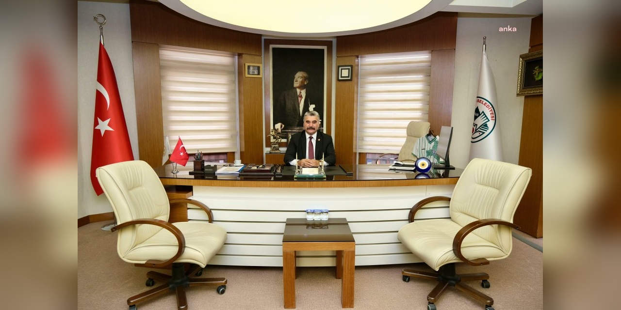 Giresun Belediye Başkanı, Engelliler Haftası'nda Koltuğunu Özcan Konal'a Devretti