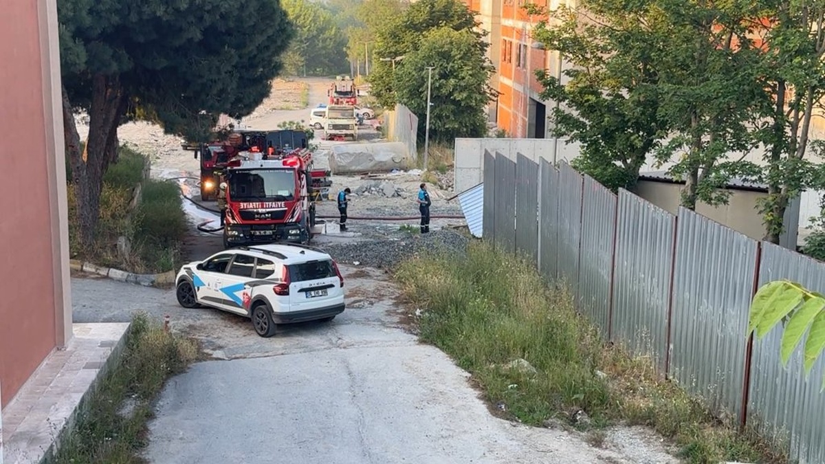 Avcılar'da üniversite kampüsünde yangın