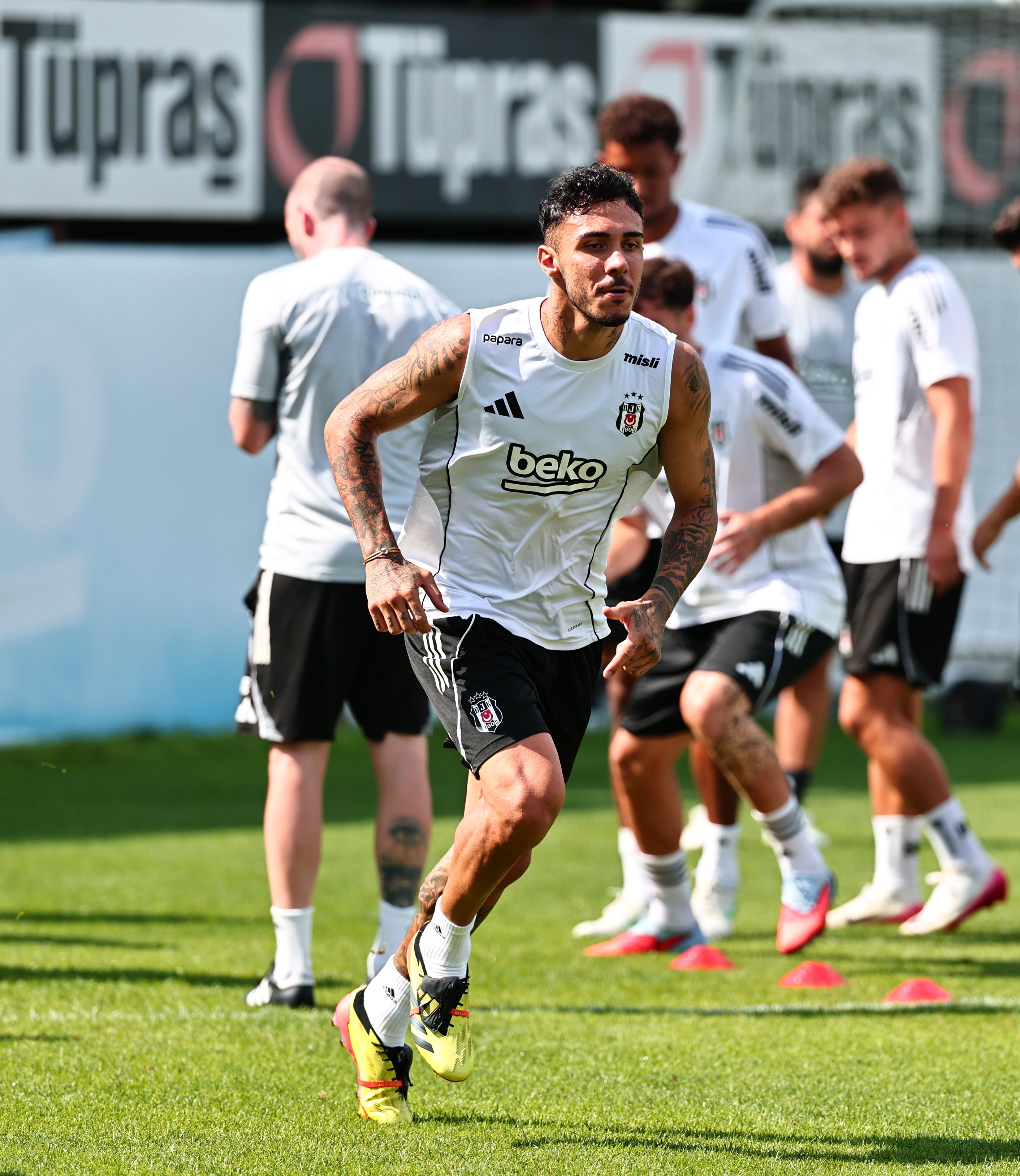 Gy O Ex4Q Wc A Ajl Tb