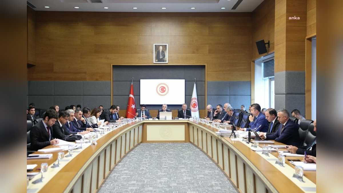 EÜAŞ Genel Müdürü Benli: Suriye'ye Elektrik İhracatı Şirketler Aracılığıyla Yapılıyor