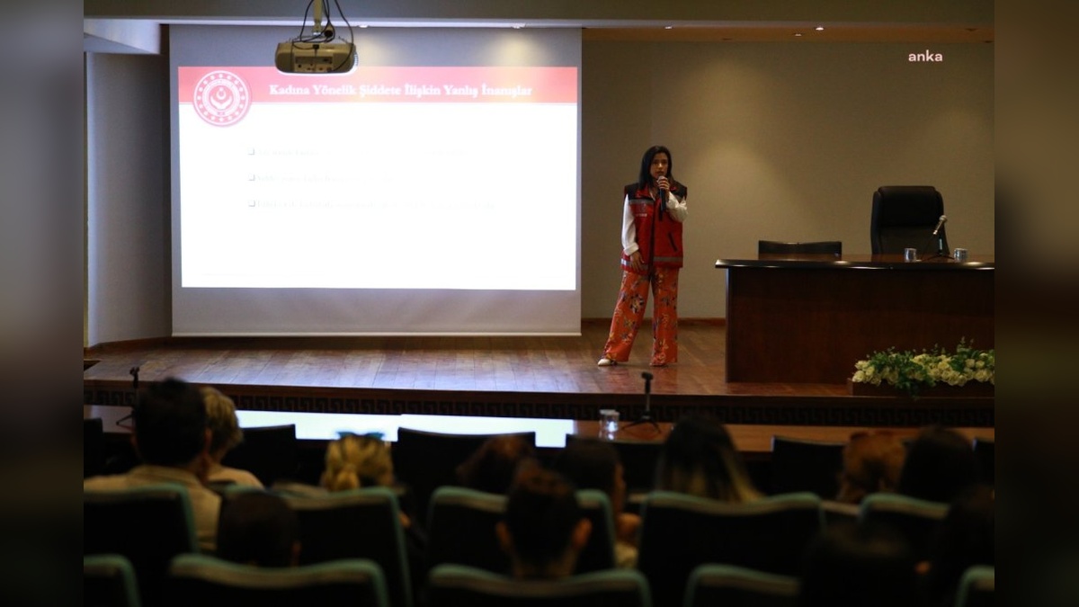 Selçuk Belediyesi'nde Kadına Yönelik Şiddete Karşı Farkındalık Semineri