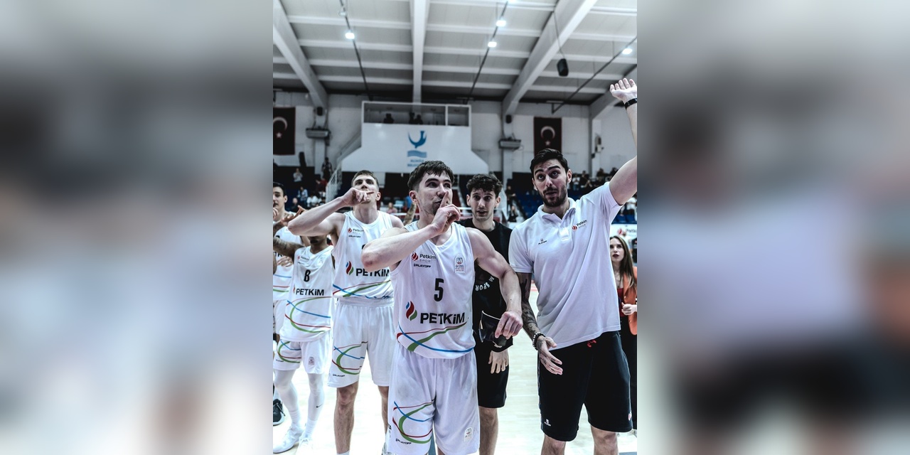 Aliağa Petkimspor, Bursaspor'u Yenip Play-In'e Kalmayı Hedefliyor