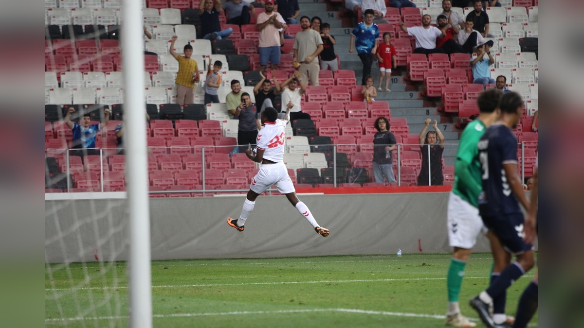 Samsunspor, Dunkerque'yi 1-0 yendi