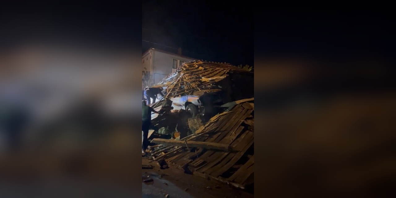 Kandıra'da viraj kazası: Otomobil samanlığa girdi, sürücü yaralandı