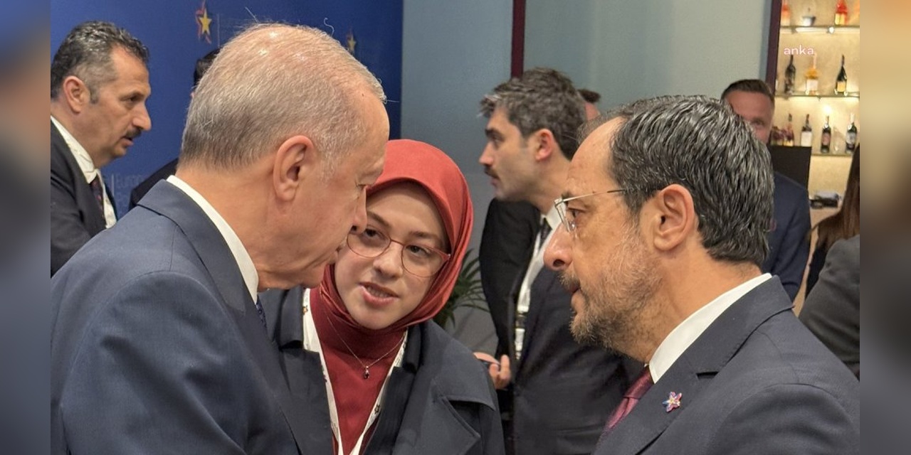 Erdoğan ve Hristodulidis, Tiran'da Ayak Üstü Görüştü