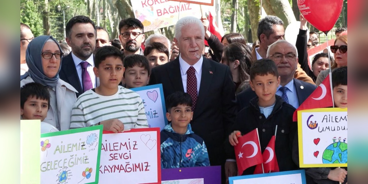 81 İlde Eş Zamanlı Aile Yılı Yürüyüşü: Vali Gül, Aile Gücünün Önemini Vurguladı
