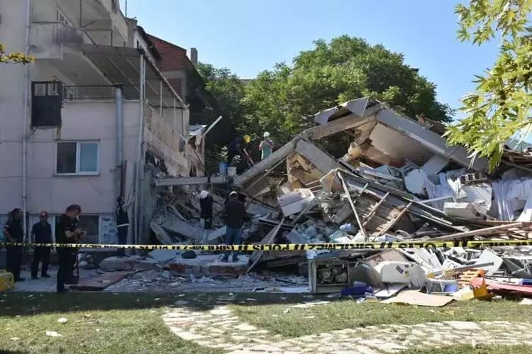 02Ali Hamza Pehlivan (6)