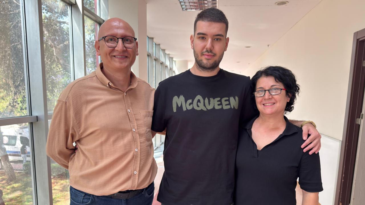 kalbi-duran-genc-2368474.jpg