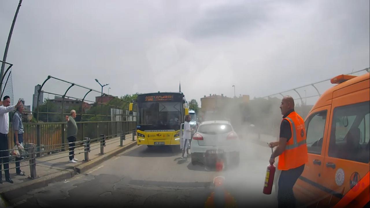istanbul-bicakli-surucu-aa-2363645.jpg