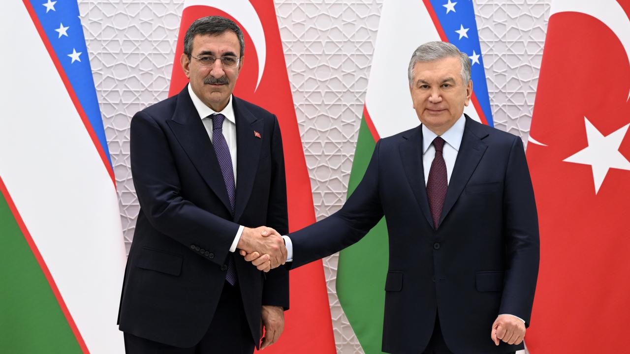 cevdet-yilmaz-mirziyoyev-aa-2360866.jpg