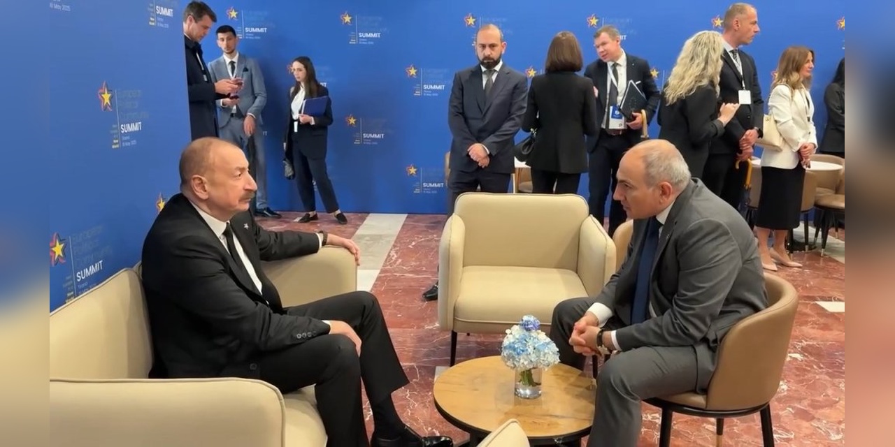Aliyev ve Paşinyan, Tiran'da Görüştü