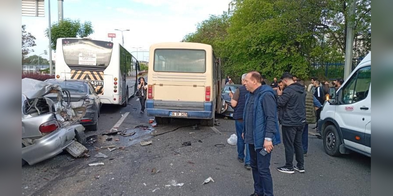 Ankara'da minibüs kazası: 14 hafif yaralı