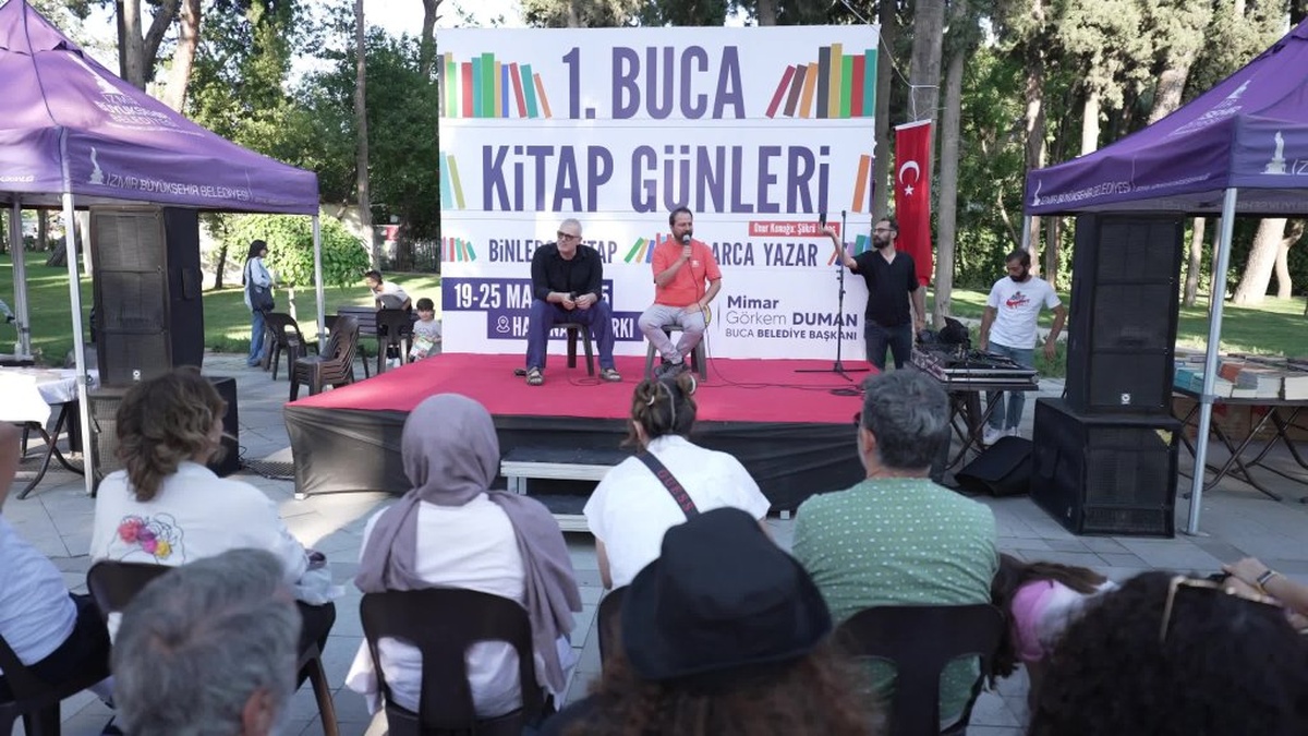 Buca Kitap Günleri: Sanatçılar, ekonomik sıkıntıların sanatı nasıl etkilediğini anlattı