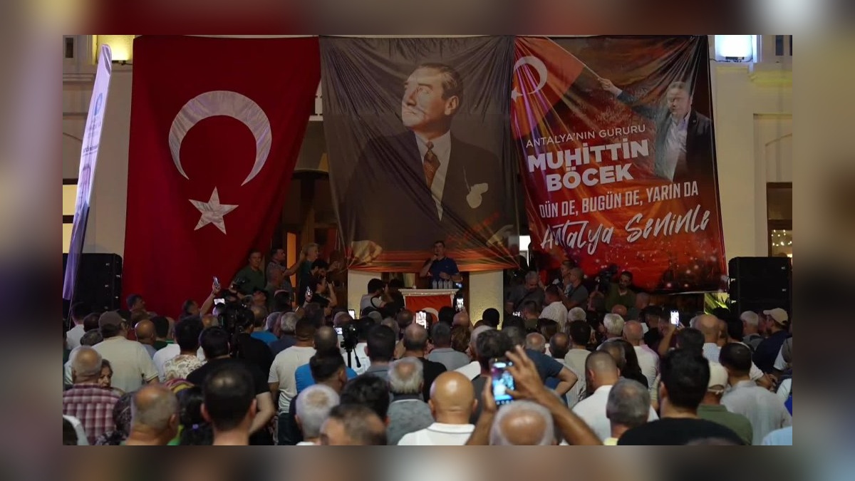 Antalya'da CHP'li Arı'dan Böcek için destek açıklaması