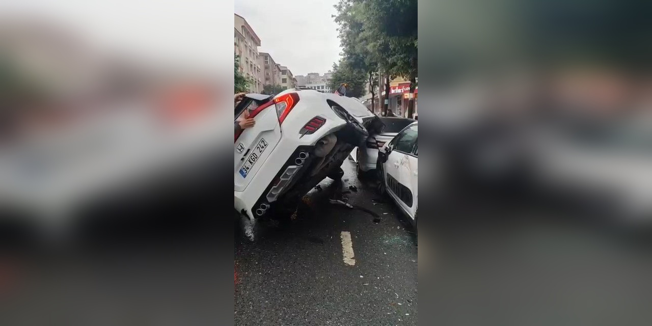 Esenyurt'ta otomobil park halindeki araca uçtu