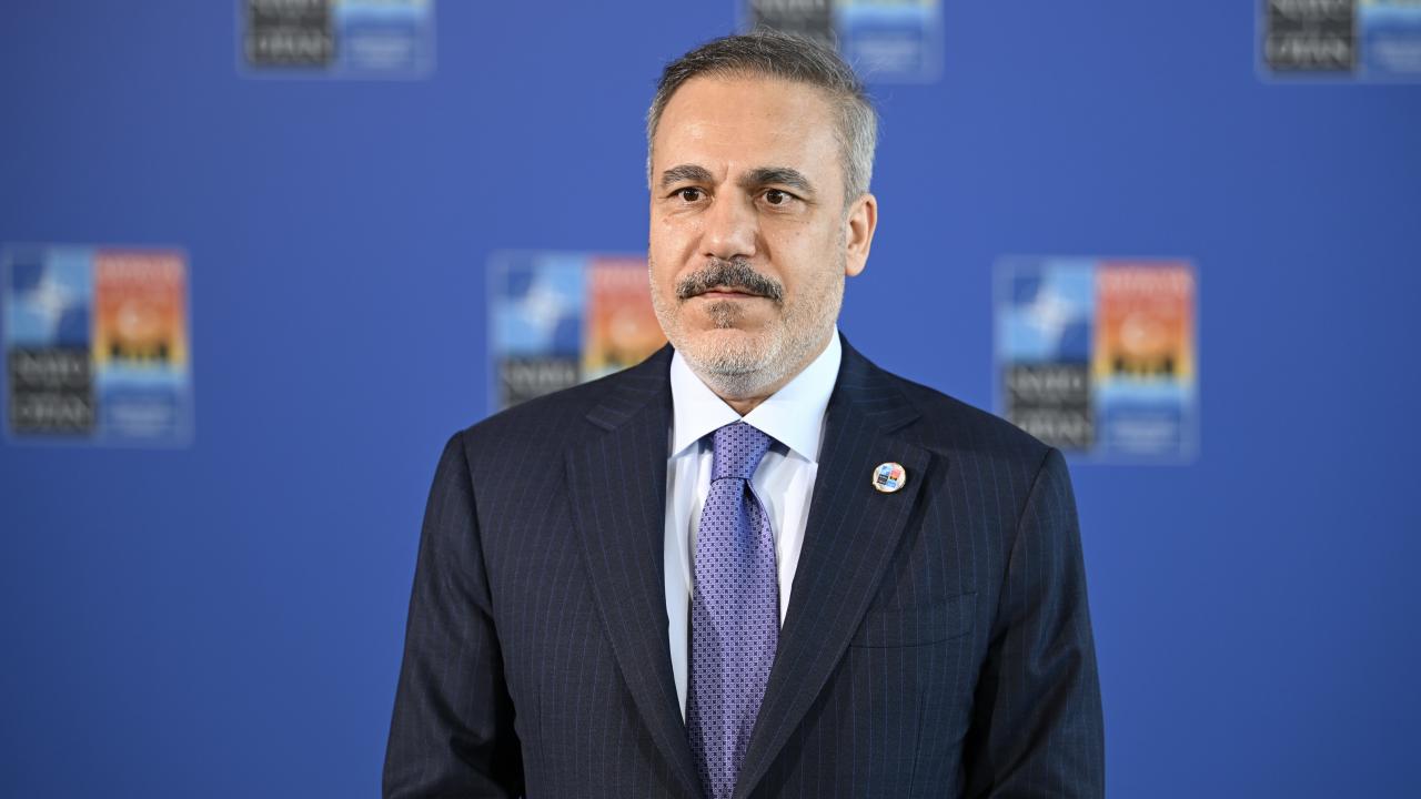 hakan-fidanaa-2360505.jpg
