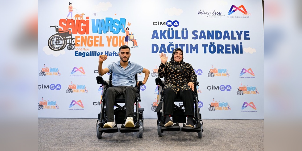 Mersin'de 60 Engelliye Akülü Sandalye Dağıtımı