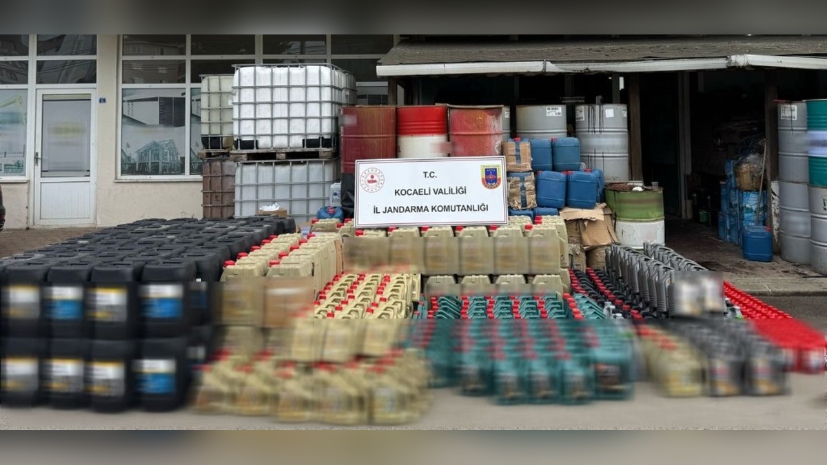 Gebze'de 12 milyon TL değerinde sahte yağ ele geçirildi