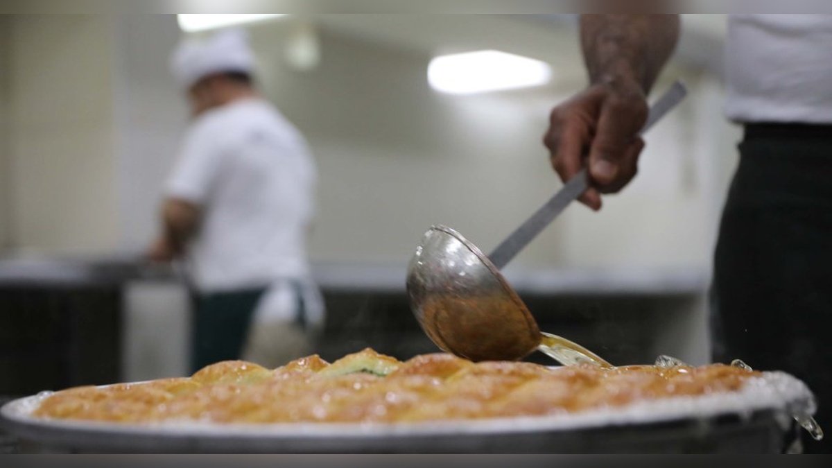 Gaziantep'te Kurban Bayramı baklava üretimi 60 tona çıktı