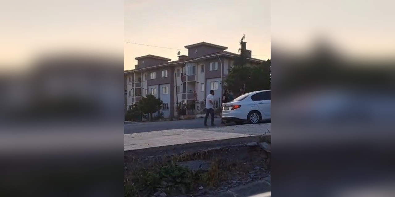 Arnavutköy'de yol verme kavgası