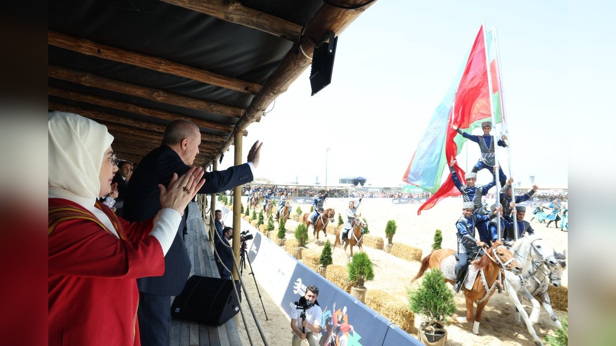Emine Erdoğan, 7'nci Etnospor Kültür Festivali'ni ziyaret etti