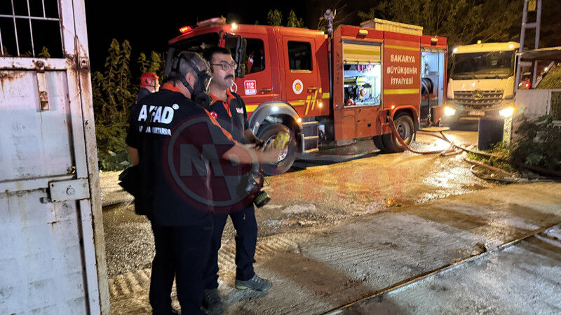 Boya Fabrikasinda Yangin6