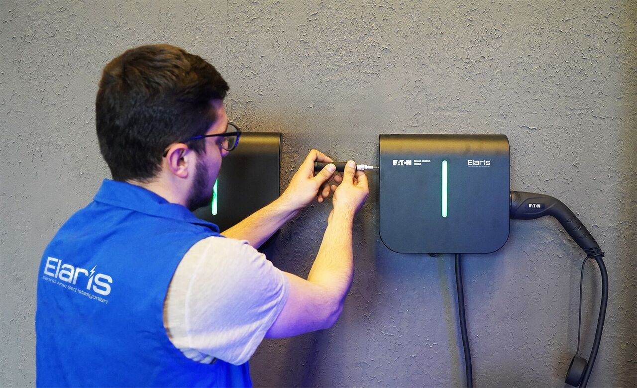 Elaris Sarj Kurulumu (2) 102855335