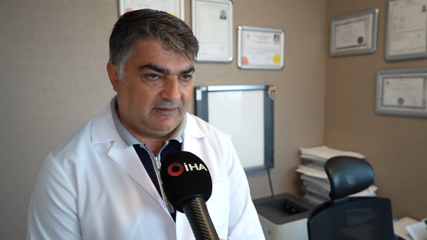 Ameliyat edilen 5 günlük bebek, 400 gramlık tümörün çıkarılmasıyla hayata tutundu