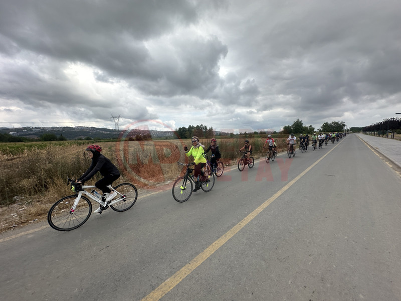 Bisikletliler Sapanca Golu2