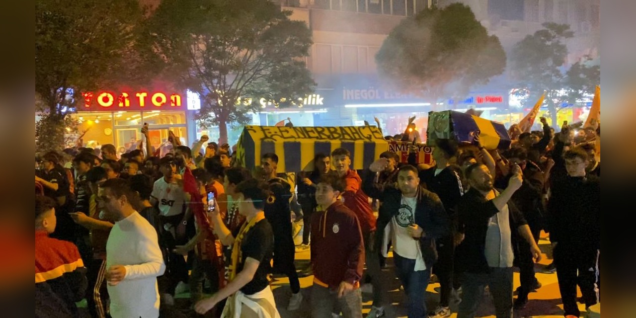 Galatasaray'ın Şampiyonluğu Bursa'da Coşkuyla Kutlandı