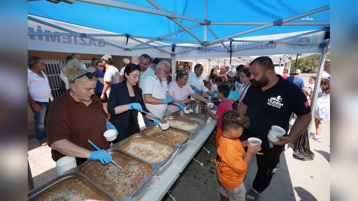 Gaziemir'de 3 bin kişiye aşure ikramı