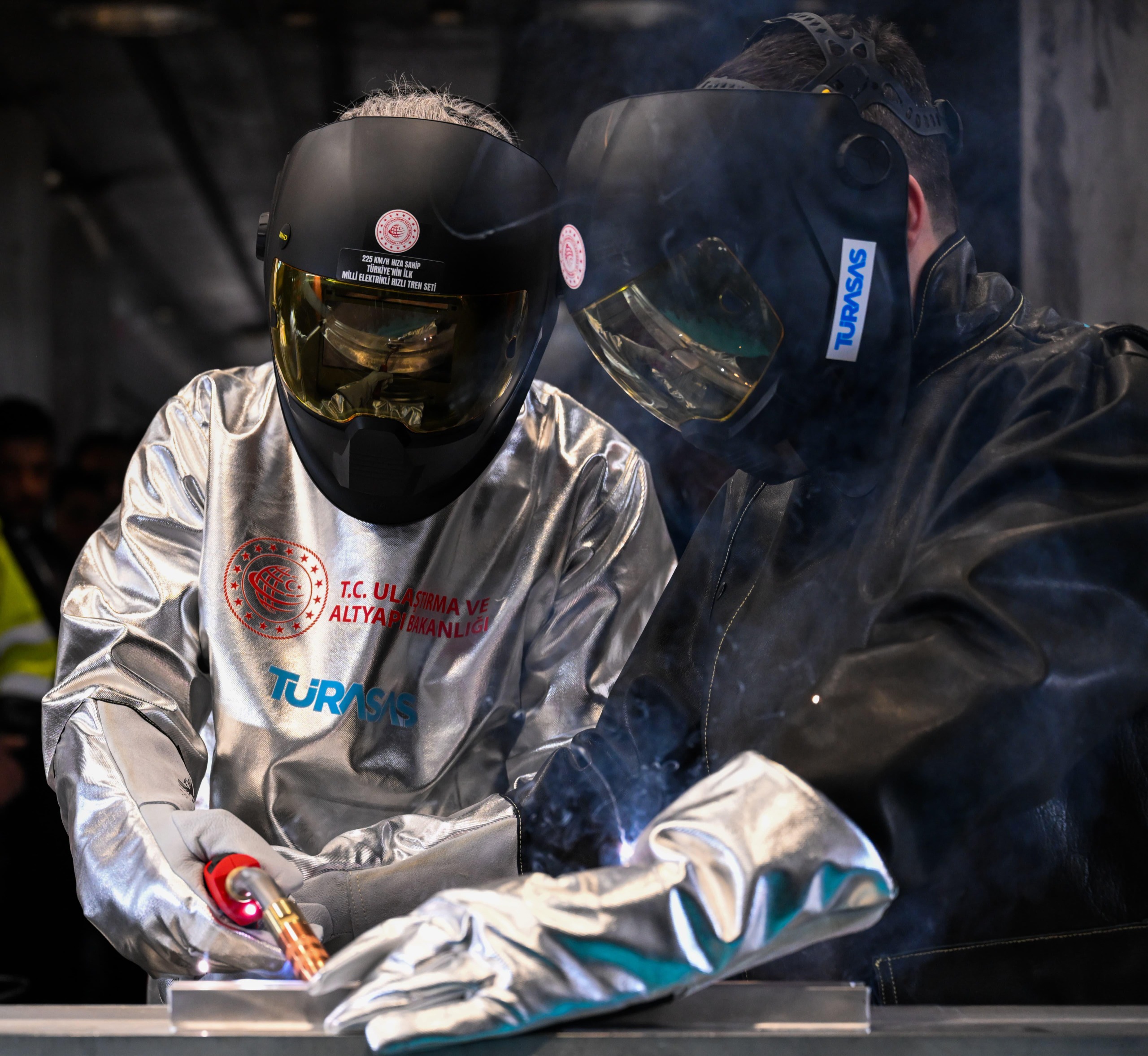 Kendi̇ Yappar Kendi̇ Taşir (1)