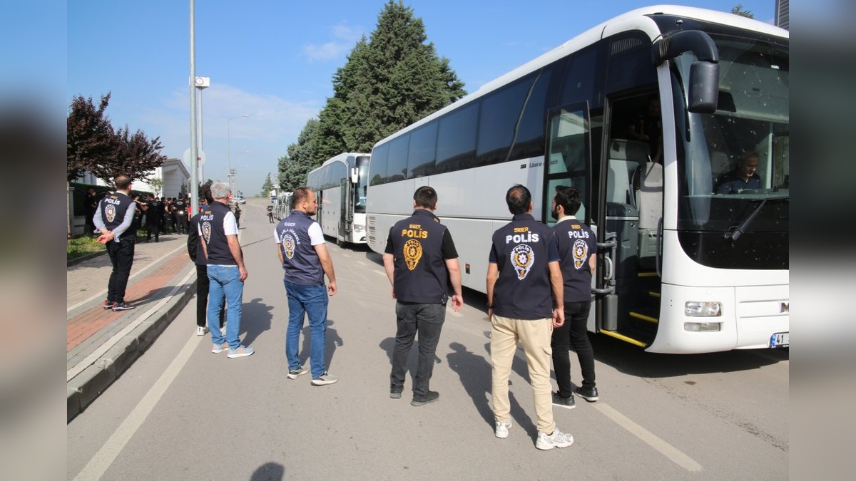 Kocaeli merkezli sahte araç kiralama operasyonunda 101 şüpheli yakalandı: 52'si tutuklandı