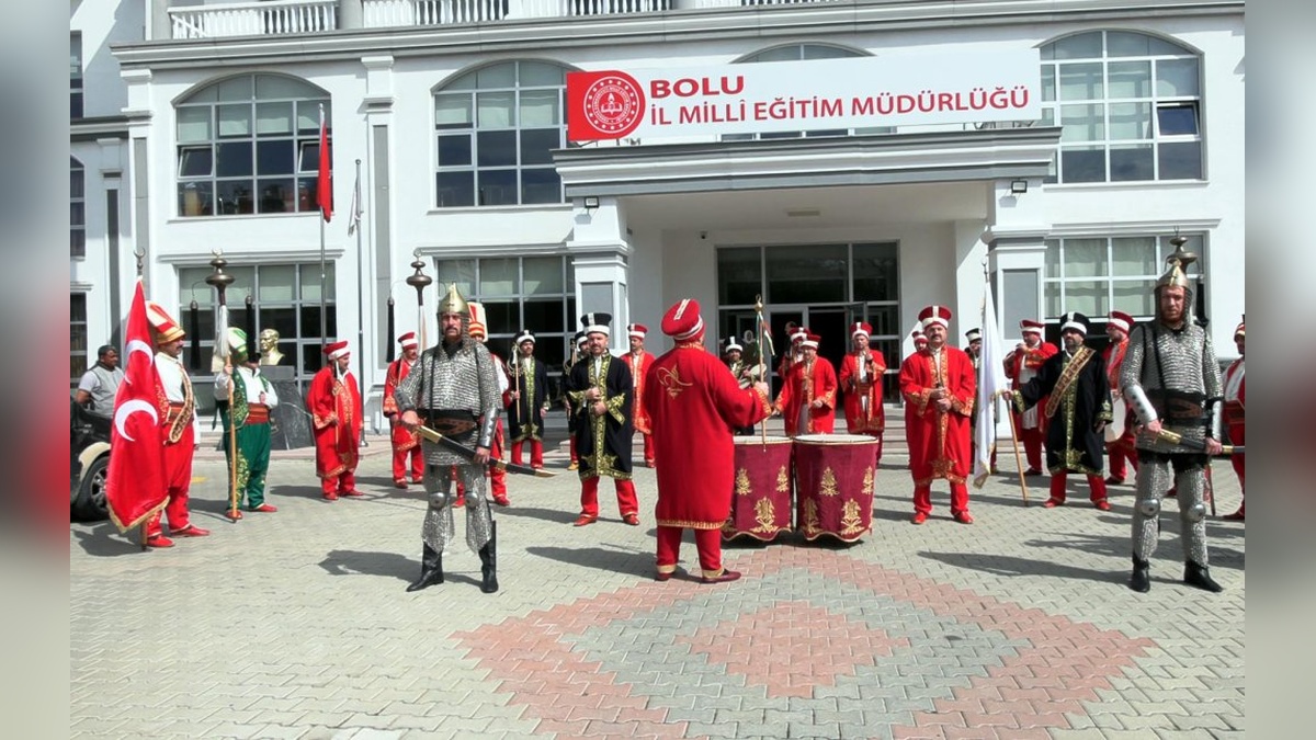 Bolu'da Öğretmenlerden Oluşan 40 Kişilik Mehter Takımı Kuruldu