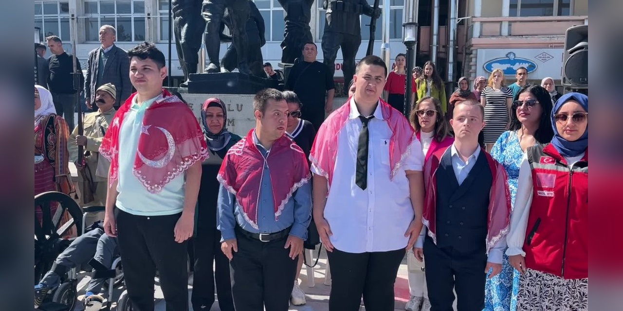 Burdur'da 14 Özel Gereksinimli Gence Temsili Asker Uğurlaması