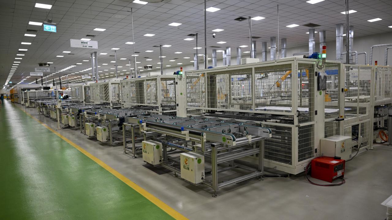sivas-yari-iletken-fabrika-2358885.jpg
